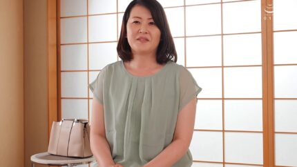 Hitomi Otsuka (40) [Married woman's first AV] opening scene