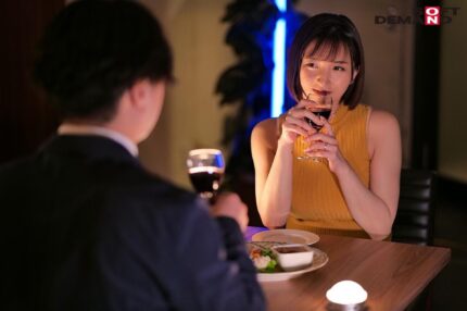 Mayu Suzuki [Reunite with ex-girlfriend and wear high school uniform and have affair sex] opening scene